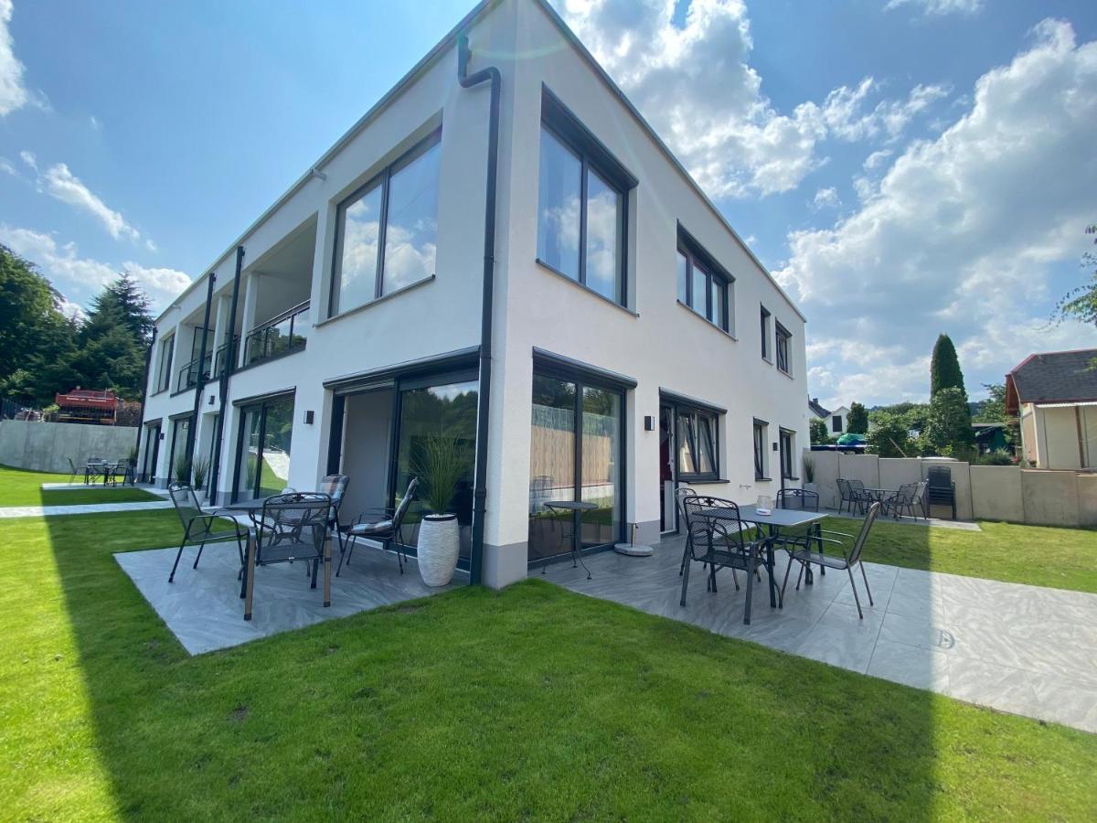Apartments Saaldorf-Ferienhaus mit 6 separaten Apartments 45qm-120qm Bad Lobenstein Exterior foto