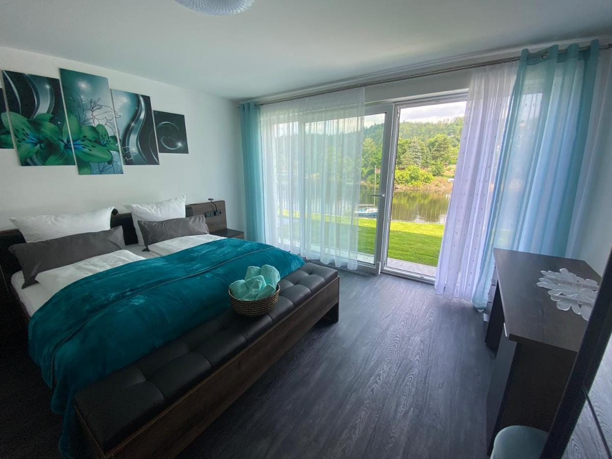 Apartments Saaldorf-Ferienhaus mit 6 separaten Apartments 45qm-120qm Bad Lobenstein Exterior foto